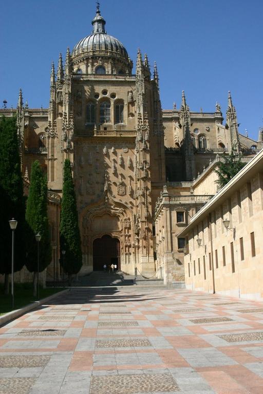 Apartamentos Salamanca Puerta Zamora, Centro, Wifi Con Salon Y 2 Dormitorios, Parking Room photo